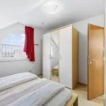 Holiday home Stranddistel Rechts *